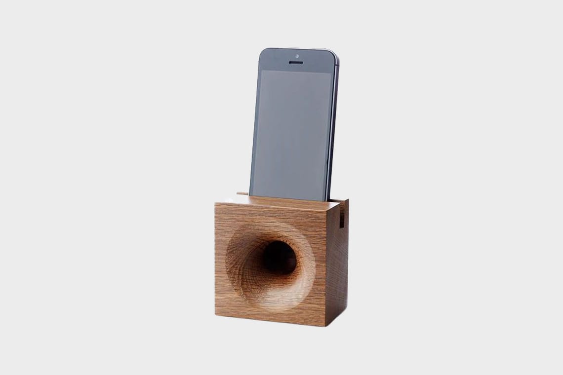 Wooden amplifier for phone's speaker